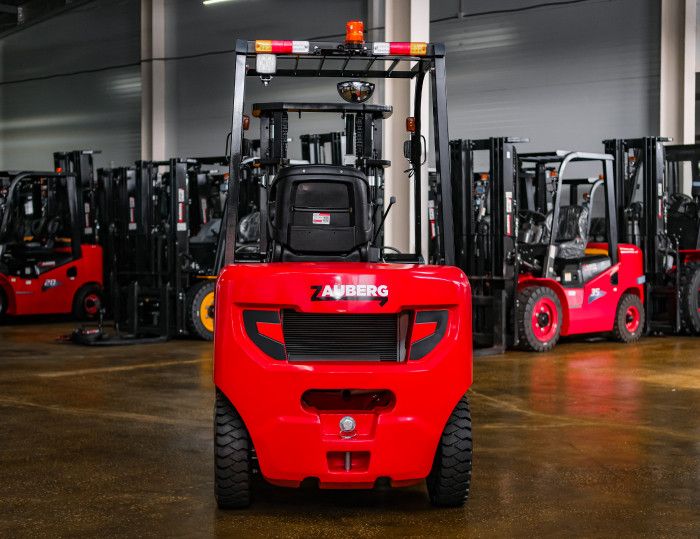 Дизельный вилочный погрузчик ZAUBERG DB25 #3