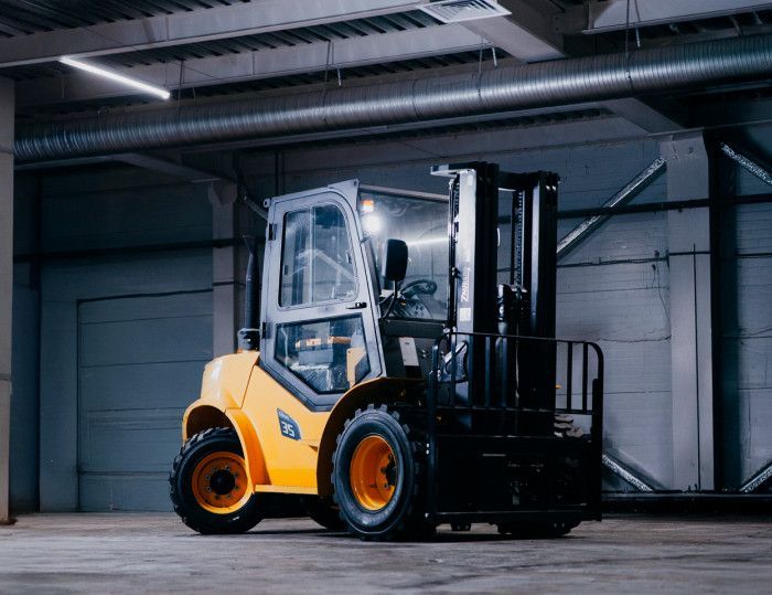 Дизельный вилочный погрузчик ZAUBERG DNN35-X 2WD #1