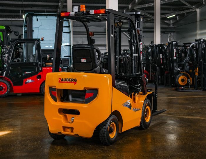 Дизельный вилочный погрузчик ZAUBERG DB15 X #3