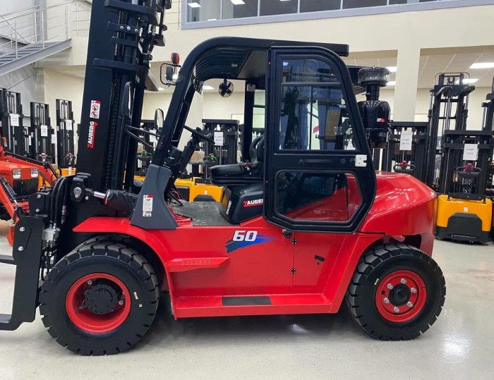 Дизельный вилочный погрузчик ZAUBERG DB60 #2