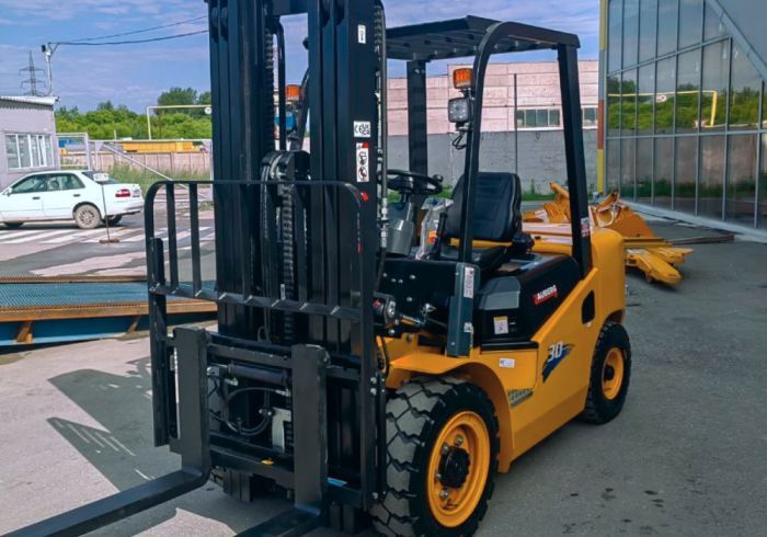 Дизельный вилочный погрузчик ZAUBERG DB30 #4