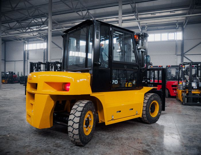 Дизельный вилочный погрузчик ZAUBERG DB70 #4